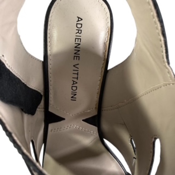 Adrienne Vittadini Open Toe WedgeHeel Side Zip with Tassel Black Sandal Size 7.5 - Picture 7 of 8